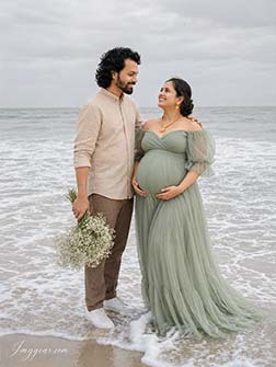 Best Gemini AI Prompts for Couple Maternity Photoshoots in Traditional Indian Style
