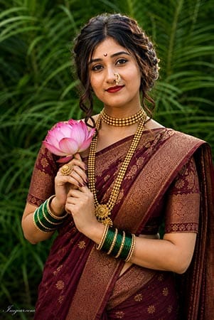 Prompt Seen Trending Girl AI Photo