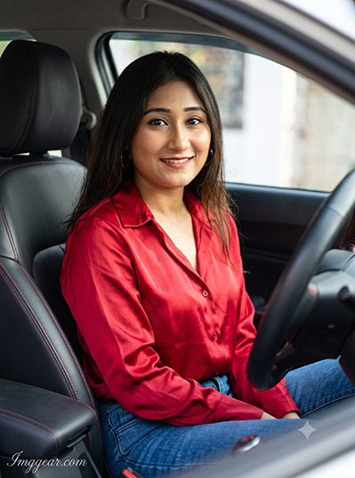 Gemini Girl Supercar AI Photo Prompt