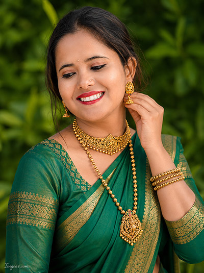 Prompt For Traditional Look For Girl