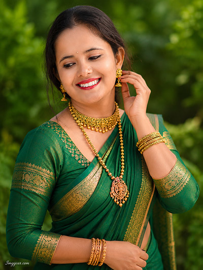 Prompt For Traditional Look For Girl