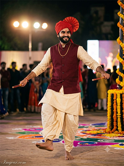 ChatGPT Navratri Garba Boys AI Photo Prompts