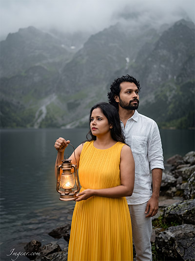 ChatGPT candid couple photo prompt
