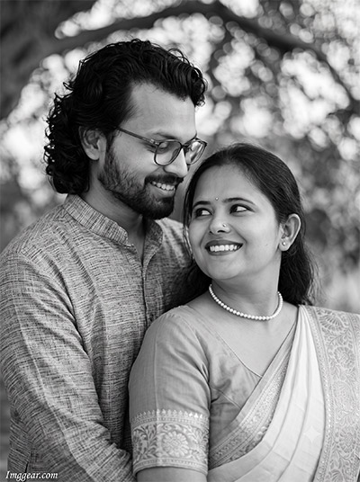 ChatGPT candid couple photo prompt
