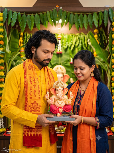 Couple Ganesh Chaturthi AI Prompt