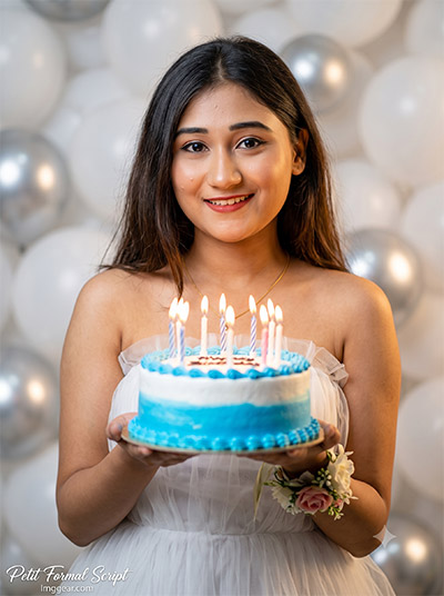 happy birthday AI prompt for girl in English