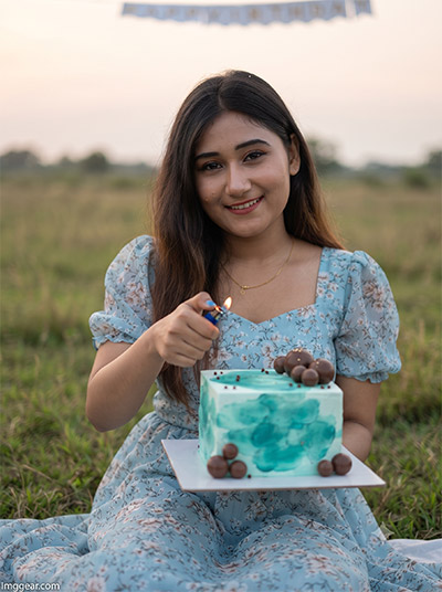 happy birthday AI prompts for girls